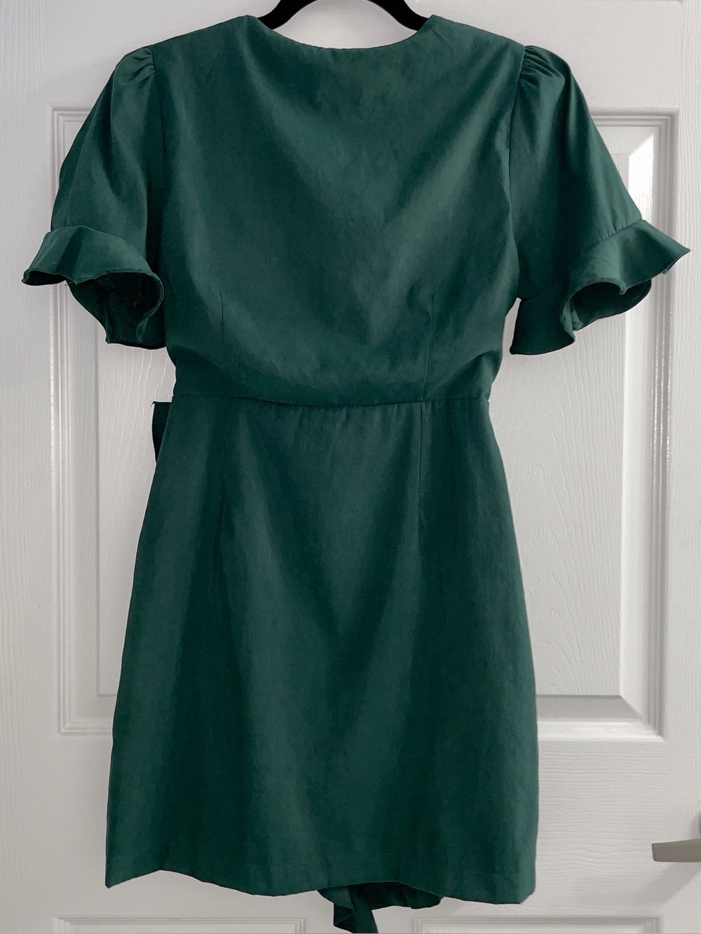 Line & Dot Emerald Green Ruffle Wrap Dress Small - Picture 6 of 7